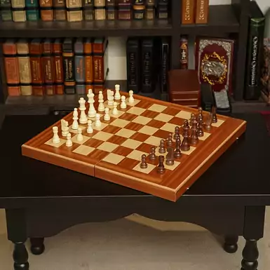 Exclusive game set: chess and backgammon from Manopoulos