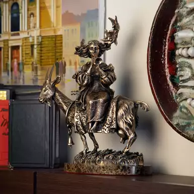 Bronze statuette "Princess" by Vyacheslav Didkovsky