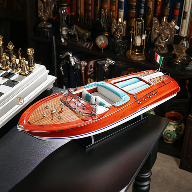 Model of motor yacht "Riva Aquarama" (67 cm) by Anchor Power