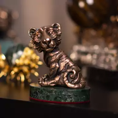Bronze sculpture "Tiger cub" from Vyacheslav Didkovsky