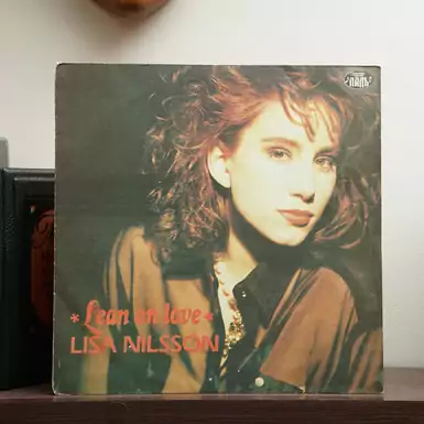 Vinyl record Lisa Nilsson - Lean On Love (1991)