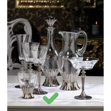 Set of 6 beautiful stemmed glasses by Cre Art
