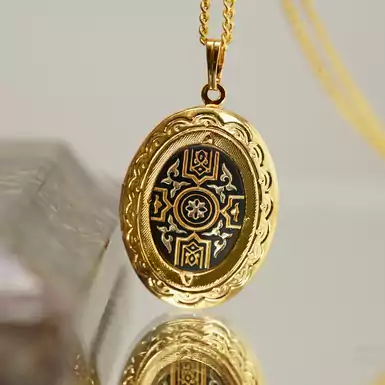 Pendant "Nature" by Anframa (hand gilding)
