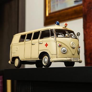 Металлическая модель VW Bulli Krankenwagen второй половины 20 века от Nitsche (изготовлено в ретро стиле)