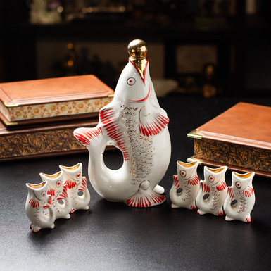 Porcelain service (decanter and stacks) "The family of kings" with gilding for 6 persons