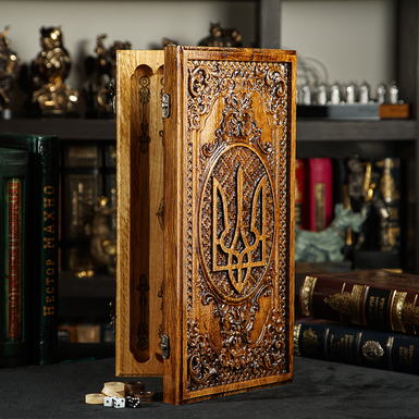 Handmade wooden backgammon "Symbol of Ukraine"