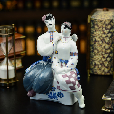 Porcelain figurine "New decoration", Kyiv EKHZ