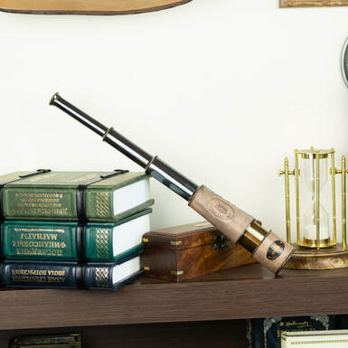 Vintage spyglass in wooden case "Sea voyage - London 1917"