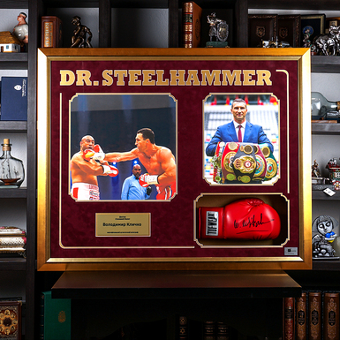 Autograph of boxer Vladimir Klitschko on a boxing glove