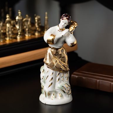 Porcelain figurine "Ukrainian girl", Kyiv experimental ceramics and art factory