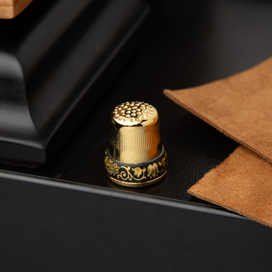 "Goldy" thimble in Damascus steel and gold plating by Anframa