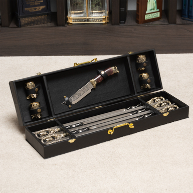 A set of skewers "Grand" with a knife and 4 glasses