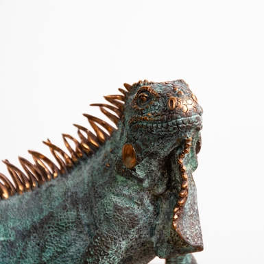 Exquisite bronze figurine with jasper "Green Iguana" by Vizuri