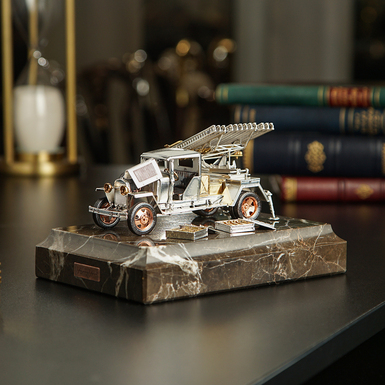 Figurine "BM-8-24 multiple launch rocket system based on a 1.5 ton truck, 1941" by Evgeniy Epur, 1:35