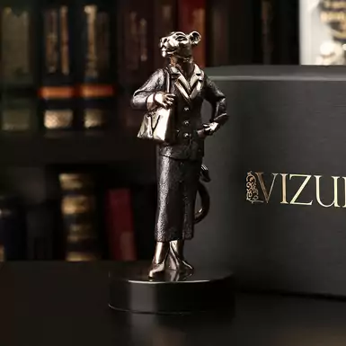 Sculpture "Socialite" from Vizuri