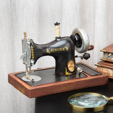 Metal sewing machine "Singer kl" by Nitsche