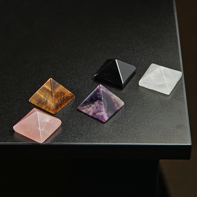Set of 5 energy pyramids "Harmony of nature in your home" from Stone art designe