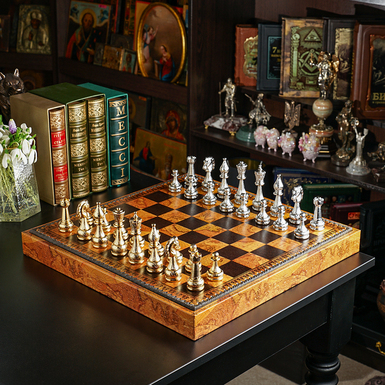 3-in-1 game set (chess, checkers, backgammon) "Kael" with handmade leather board and silver and gold figures from ITALFAMA