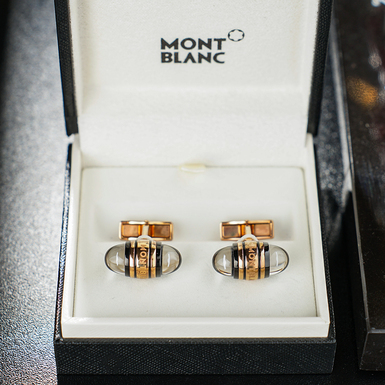 Exquisite men's cufflinks "Liberal" with red gold plating from Montblanc