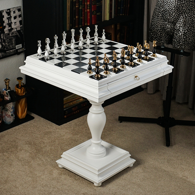 "Maestro" chess table with handmade wooden board and silver-plated and gilded brass and wood pieces from ITALFAMA