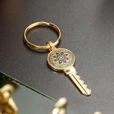 Keychain "Heart" from the Anframa brand made of Damascus steel and gold plating