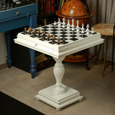 Chess table "Grande Trono" with wooden board and figures with gilding and silver plating from ITALFAMA