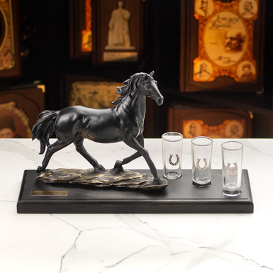 Gift set of 3 glasses "Elixir of Victory: with horse and horseshoe"