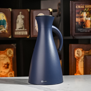 Steel jug "Fluida" by Eva Solo