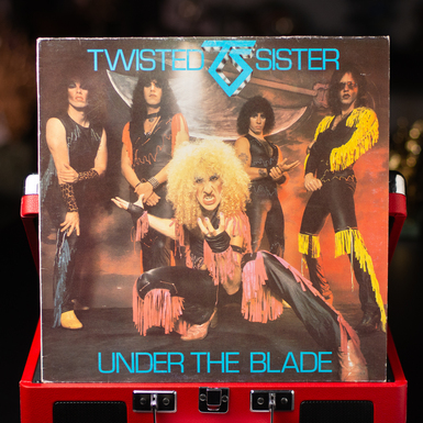 Vinyl record Twisted Sister – Under The Blade 