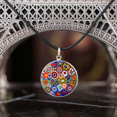 Colorful pendant made of Murano glass (Ø 25 mm.)