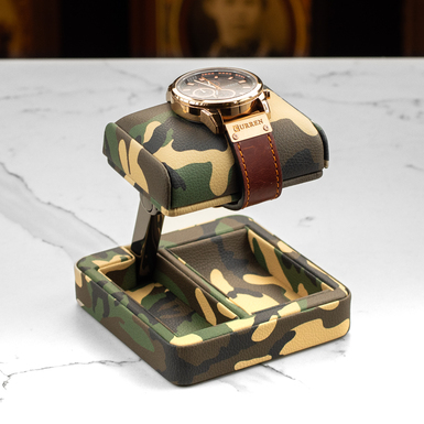 Wolf Military Watch Stand