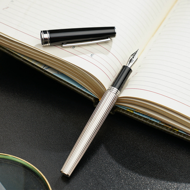 "Luminosa" fountain pen by Montegrappa
