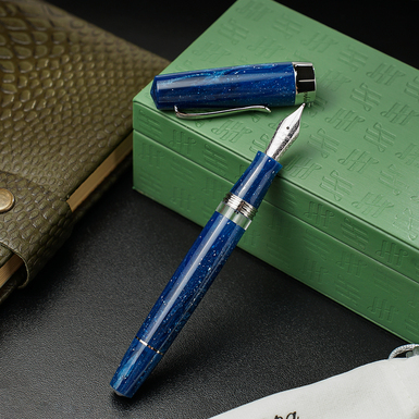 "Avenue" fountain pen by Montegrappa