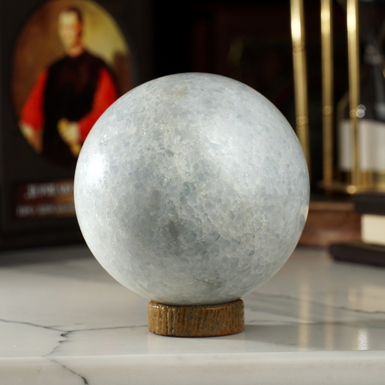 Quartz ball "Radiance" by Stone Art Designe (870 g)