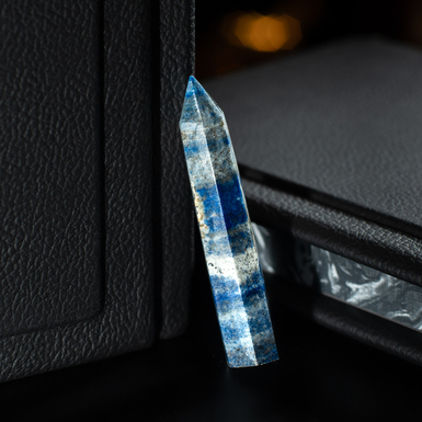 Lapis Lazuli Obelisk "Sky" by Stone Art Designe (30 g)