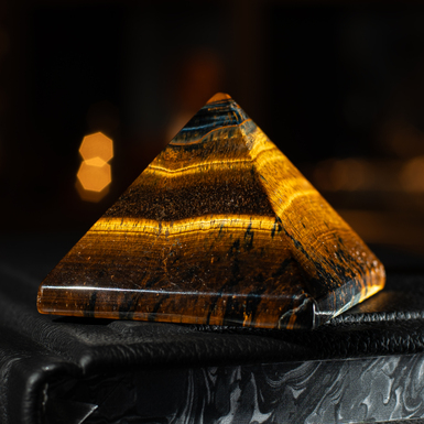 Tiger's Eye Pyramid by Mystic Stone Art Designe (370 g)