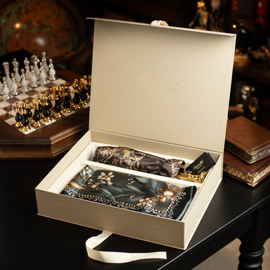 Gift set: silk scarf "Flower Garden" by Fama (limited edition, 65x65 cm) and umbrella "Leopard" by Pasotti