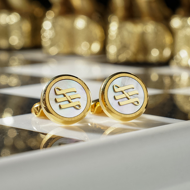 "Materica" ​​cufflinks in yellow gold, stainless steel and mother-of-pearl by Montegrappa