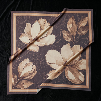 Premium scarf "Magnolia at Dusk" by Fama (72x72 cm) - natural wool Scabal Super 100`s