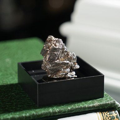 Certyfikowany meteoryt "Aletai USAI 0062", 24,23 g (Azja Południowo-Wschodnia)