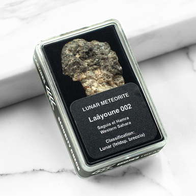 Certified meteorite "Laâyoune 002", 3,2 g (Western Sahara)
